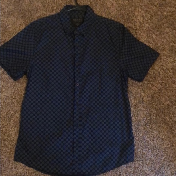 Guess button Down. - Picture 1 of 3
